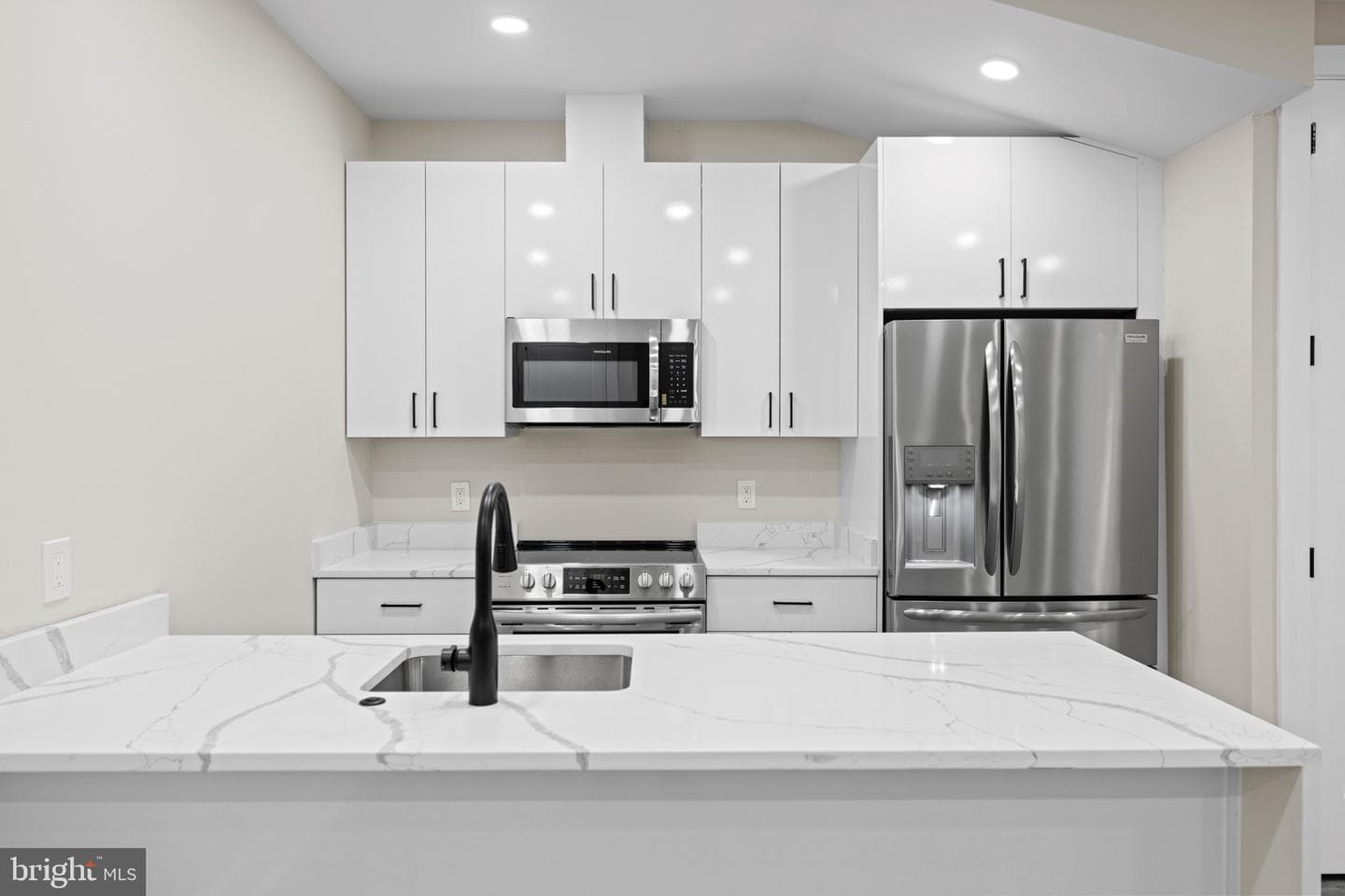 824 18th Street NE #12 photo 16