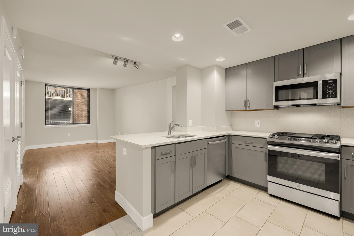 50 Florida Avenue NE #502 photo 15