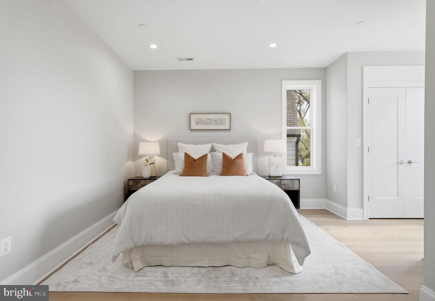 5047 Macarthur Boulevard NW photo 43