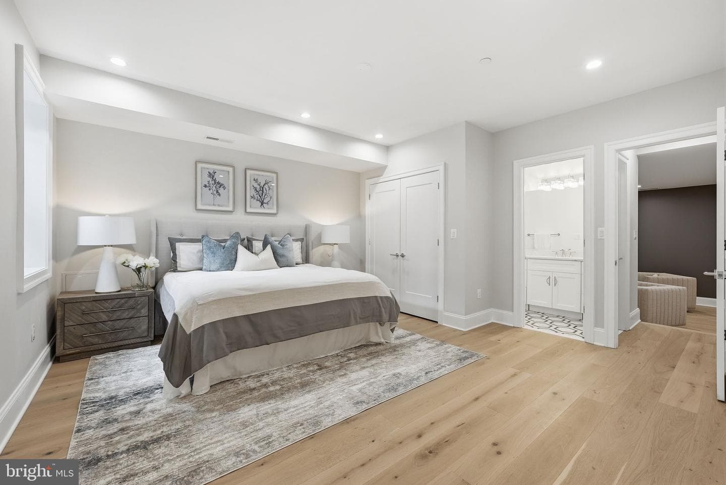 5047 Macarthur Boulevard NW photo 46