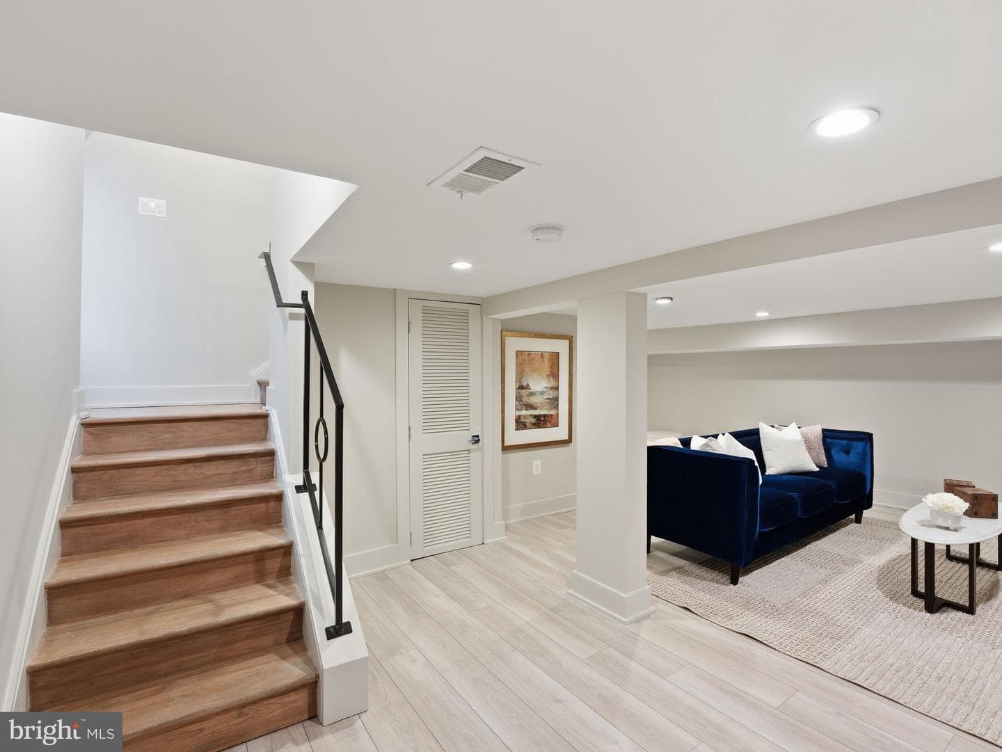 1248 Hamlin Street NE photo 41