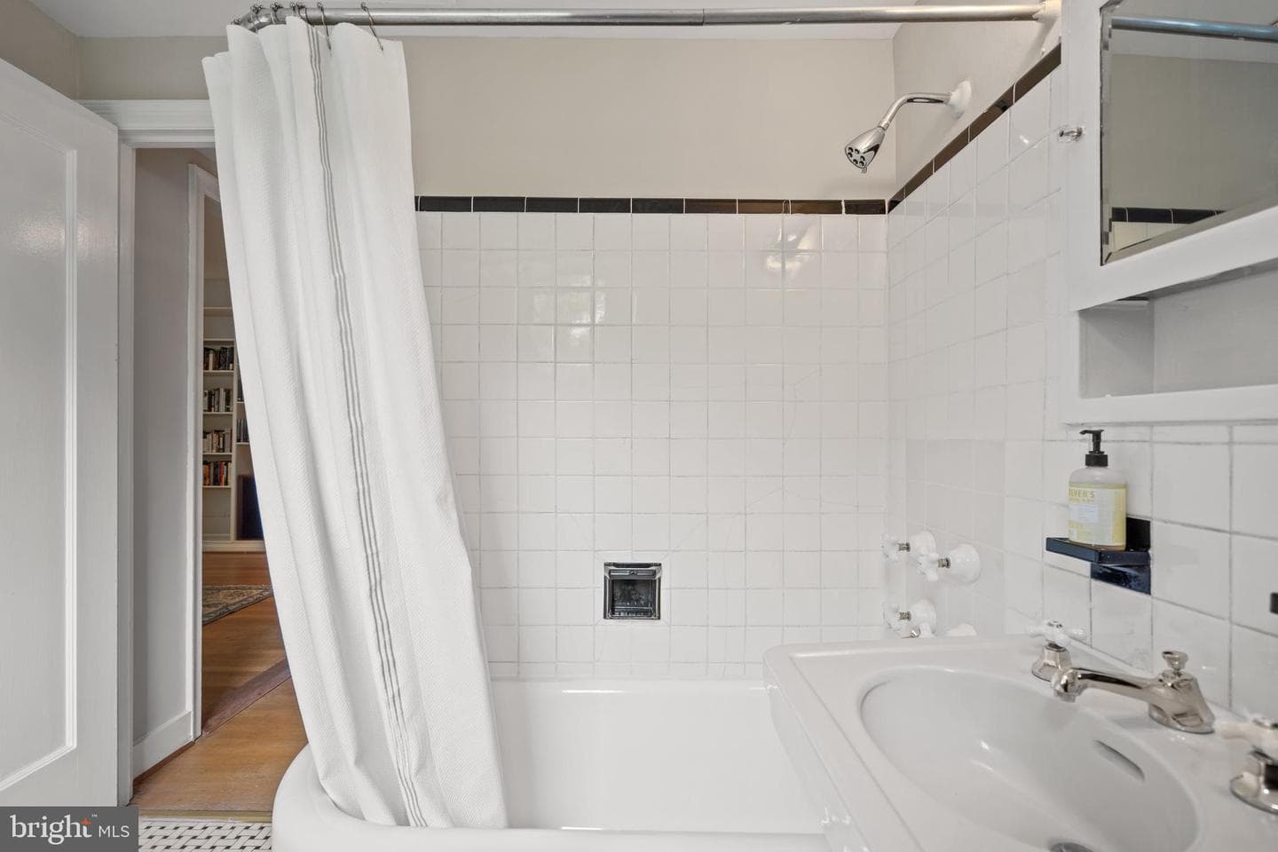 3601 Connecticut Ave Avenue NW #216 photo 50