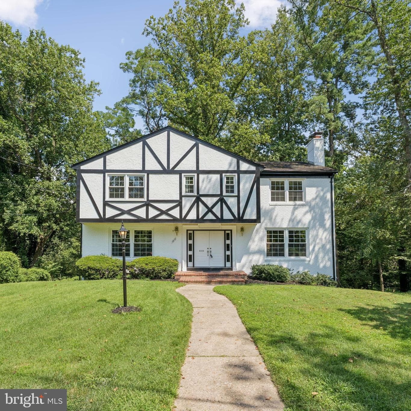 2827 Ellicott Street NW photo 1