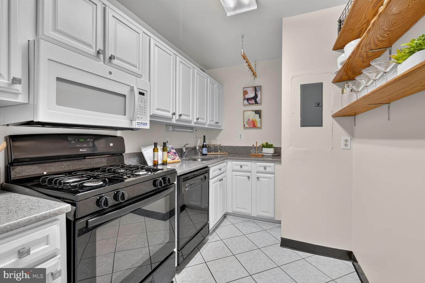 209 G Street SW #143 photo 8