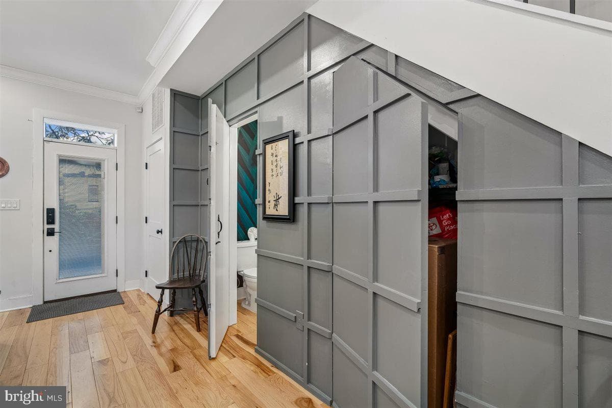 130 Adams Street NW photo 9