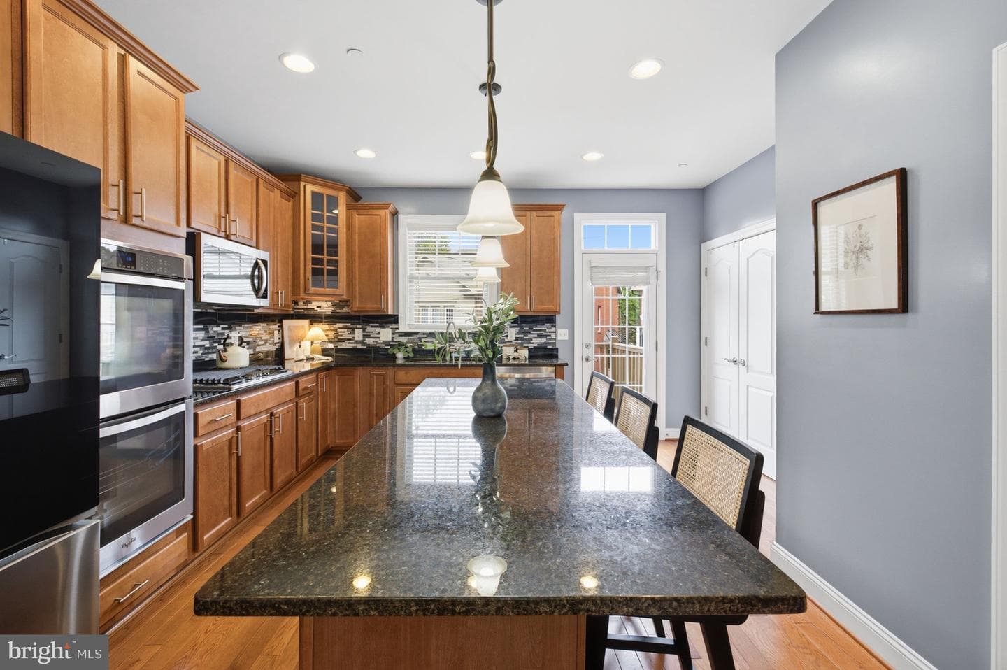 6109 Solent Place NE photo 12