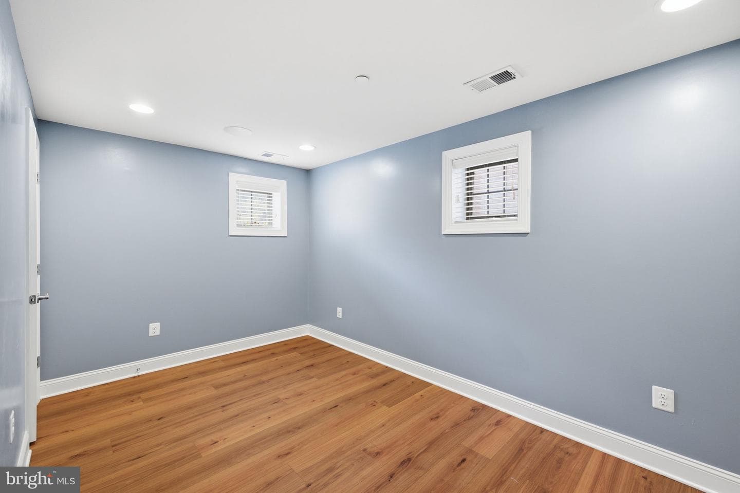 6109 Solent Place NE photo 30