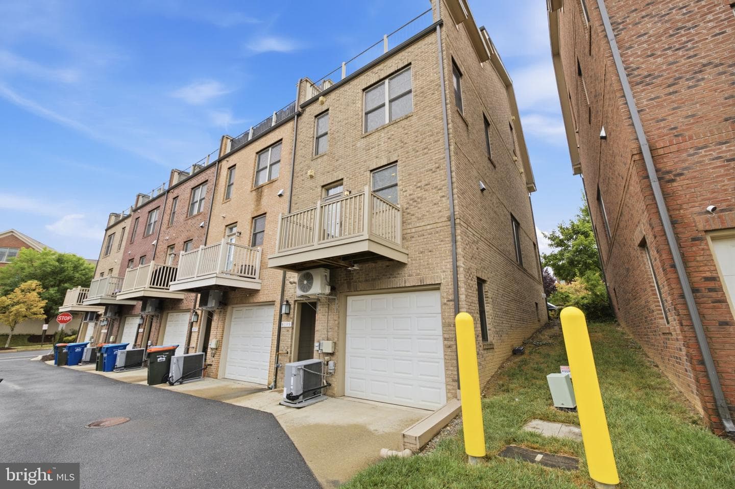 6109 Solent Place NE photo 38
