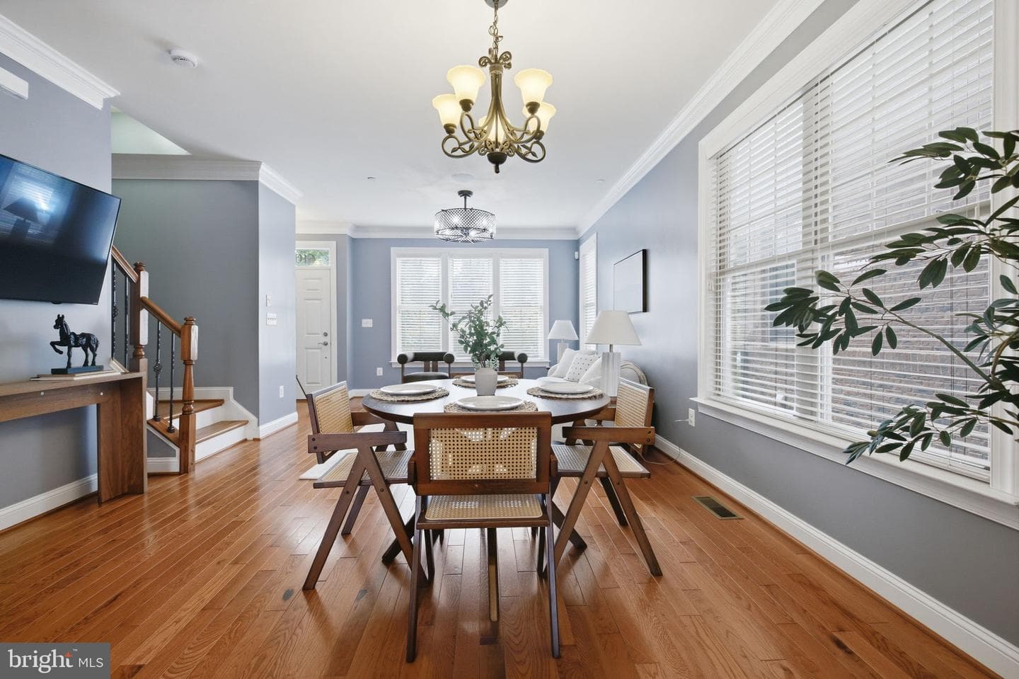 6109 Solent Place NE photo 7