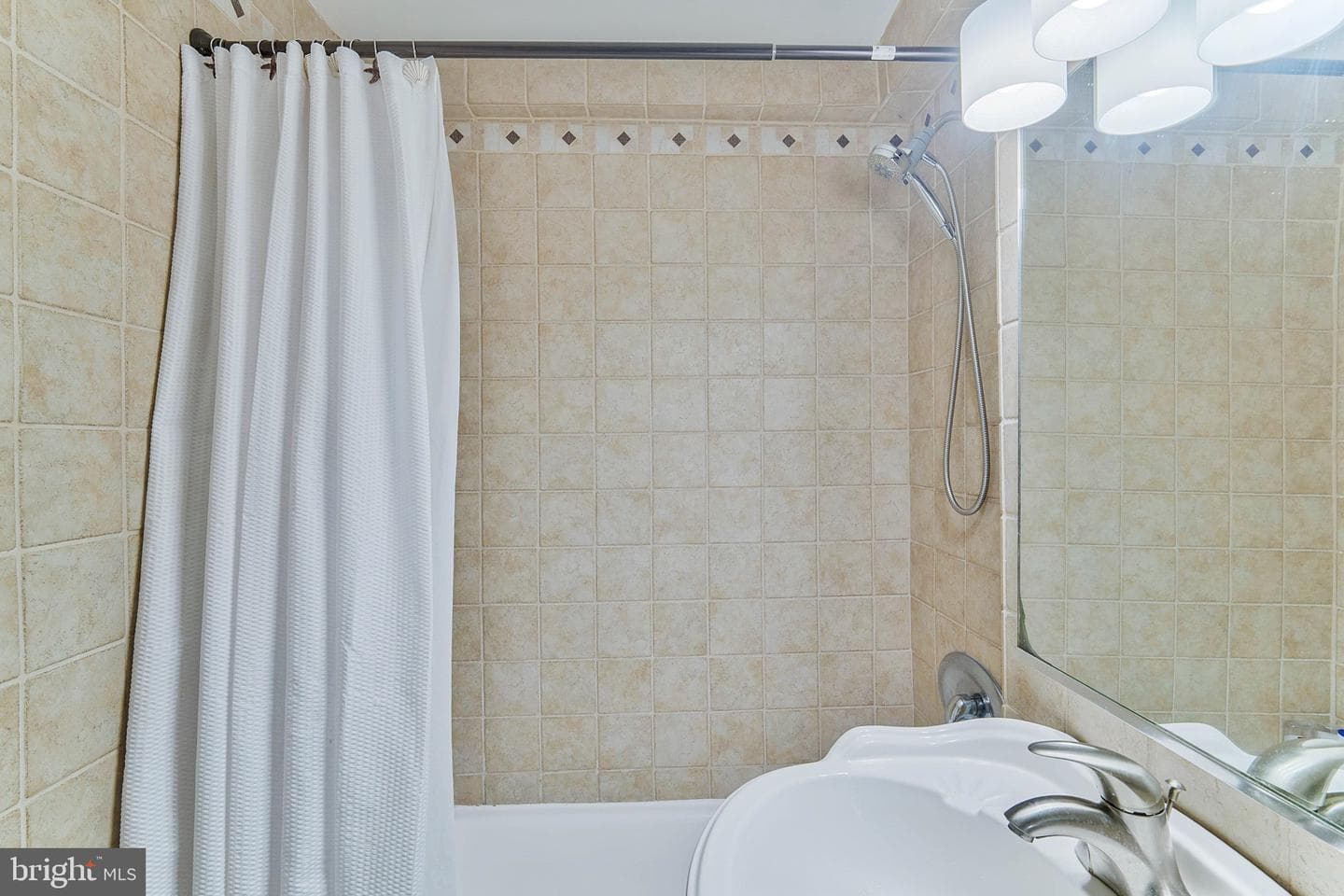 738 Longfellow Street NW #206 photo 21