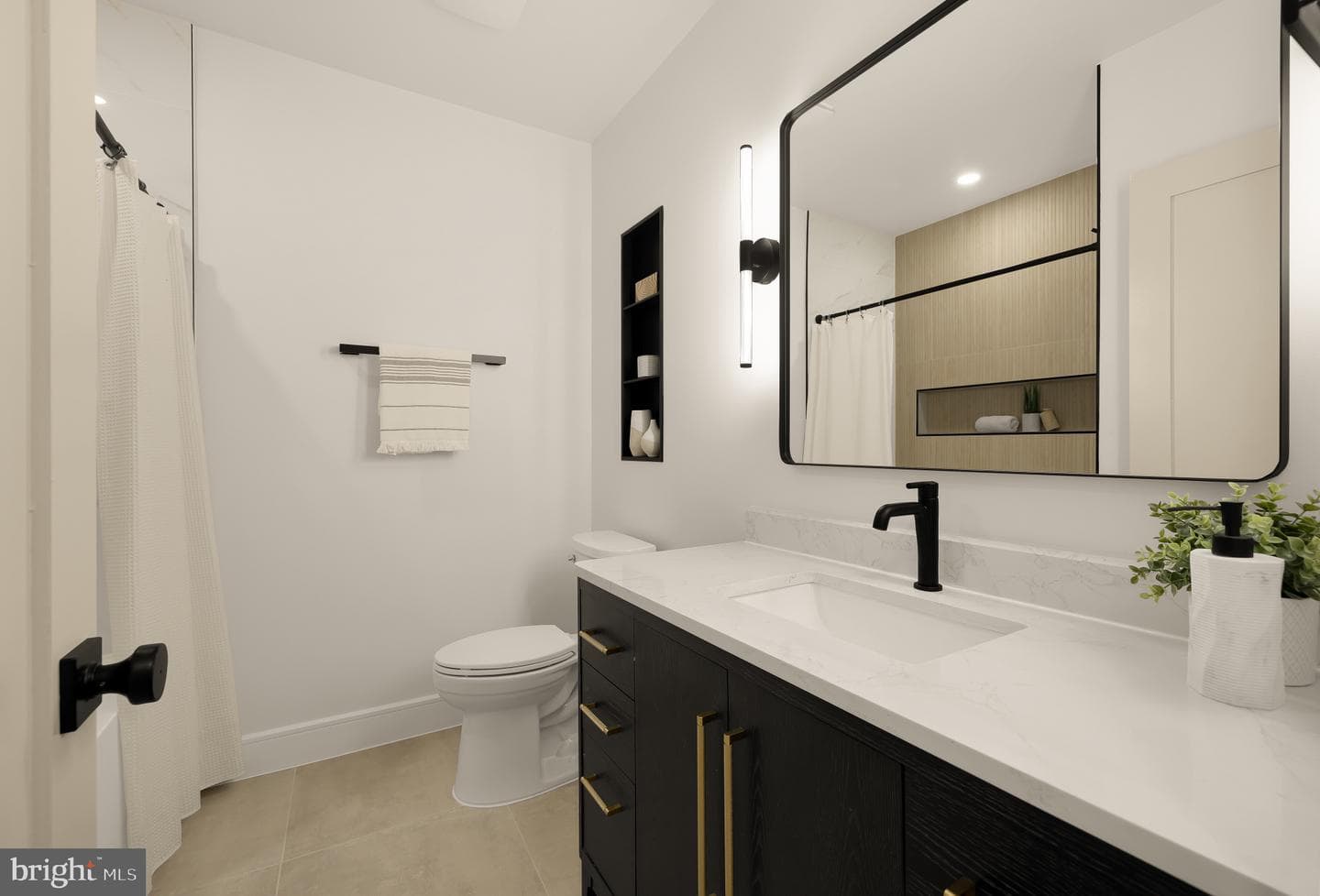 1463 Harvard Street NW #2 photo 16