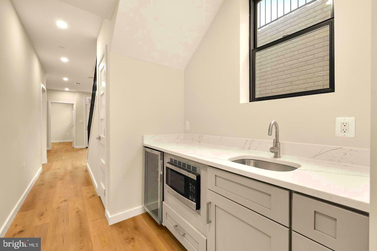 1516 Levis Street NE #1 photo 13