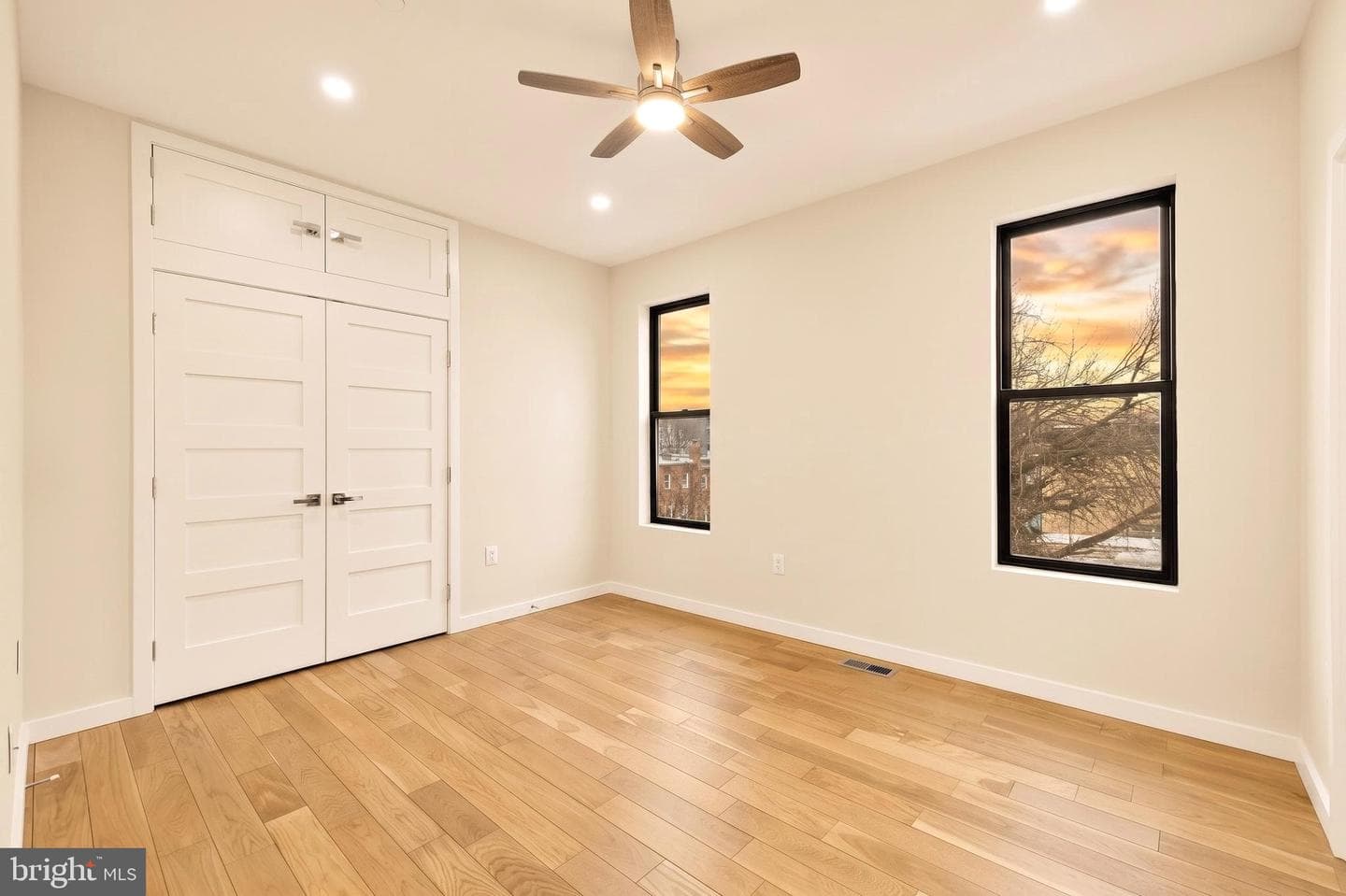 1516 Levis Street NE #2 photo 10