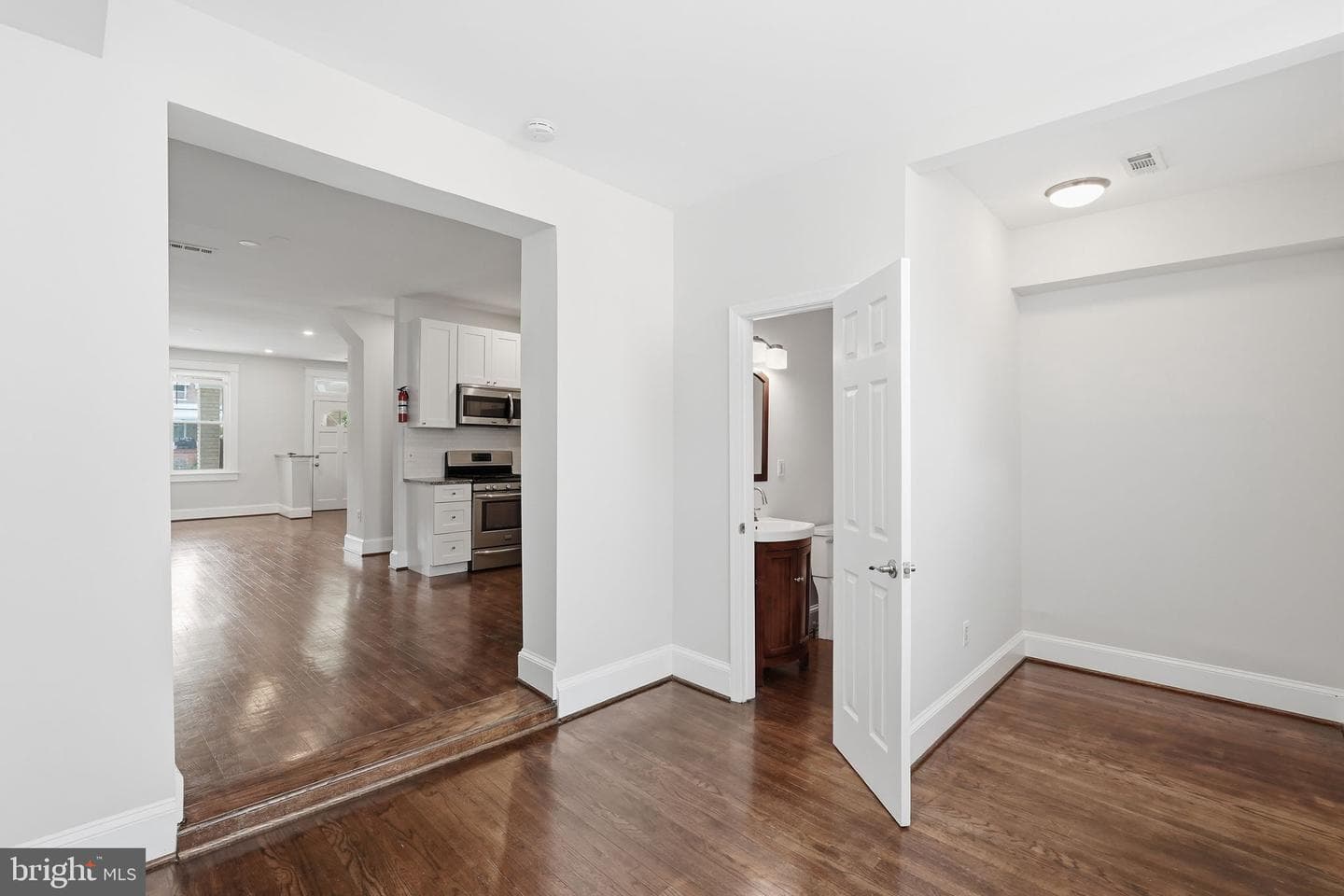 2320 North Capitol Street NW photo 9