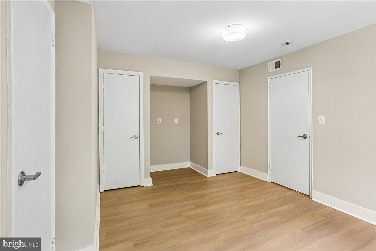 212 Oakwood Street SE #113 photo 28