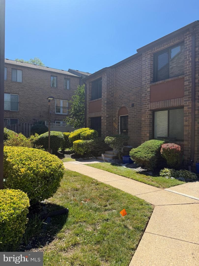 3157 Apple Road NE #5, Washington