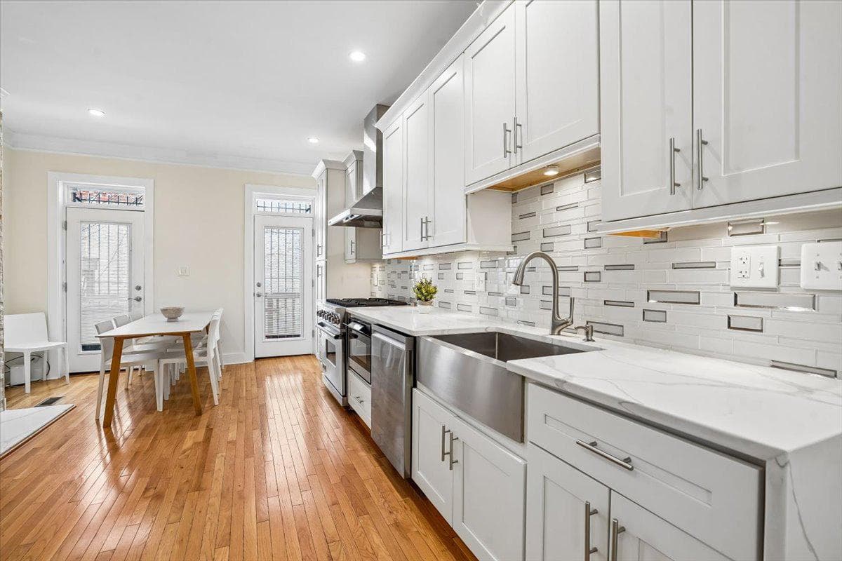 1205 Potomac Street NW photo 8