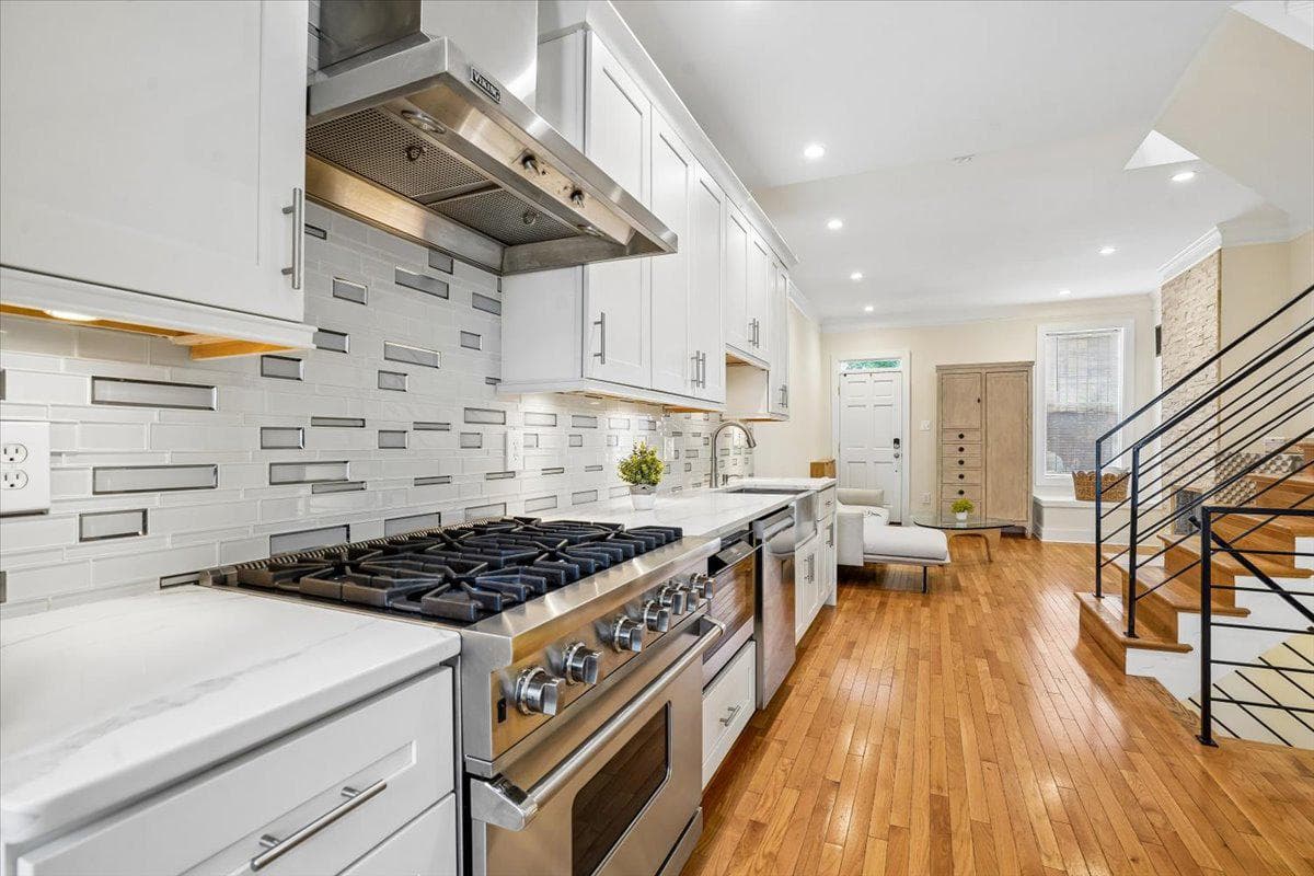 1205 Potomac Street NW photo 9