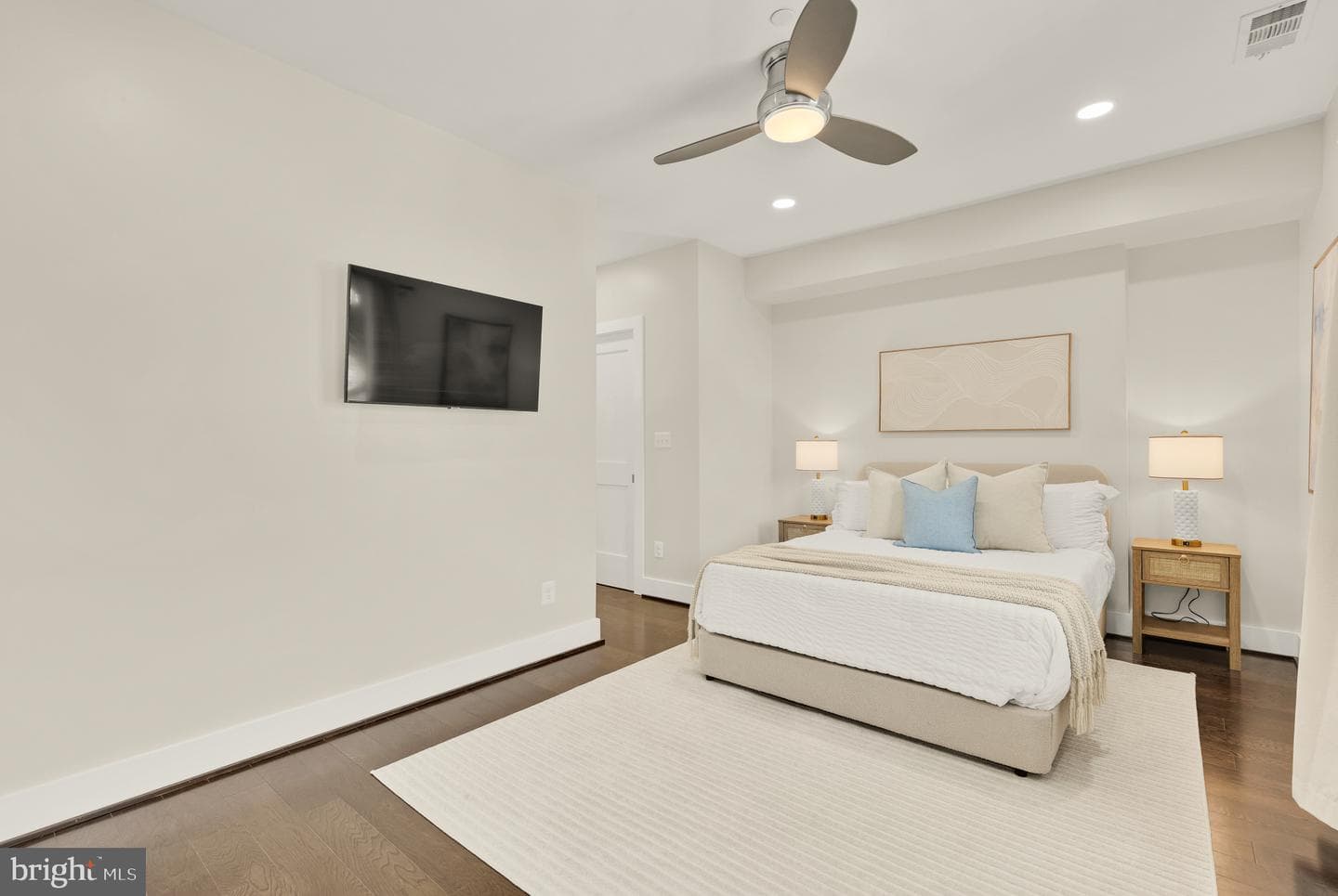 1453 Girard Street NW #3 photo 10