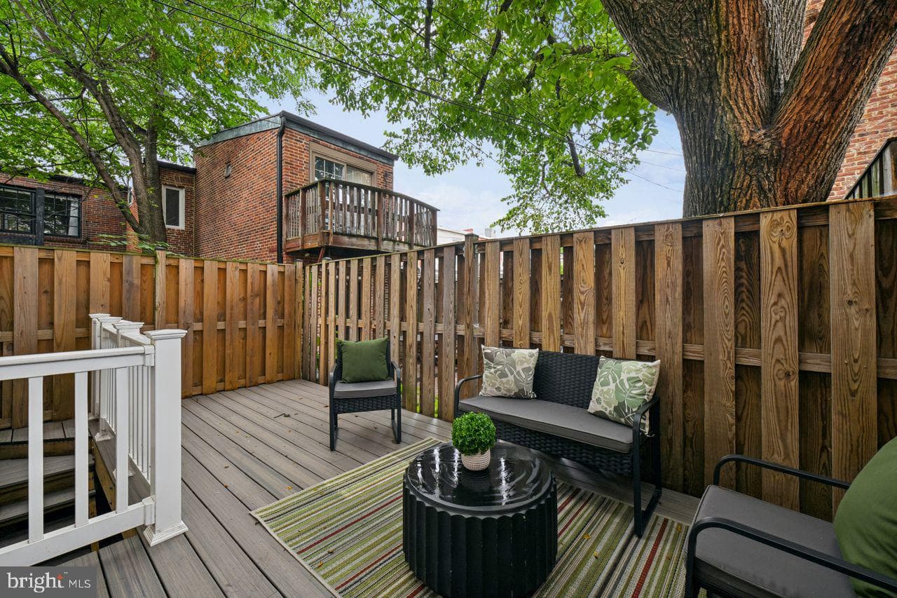 21 4th Street NE photo 14