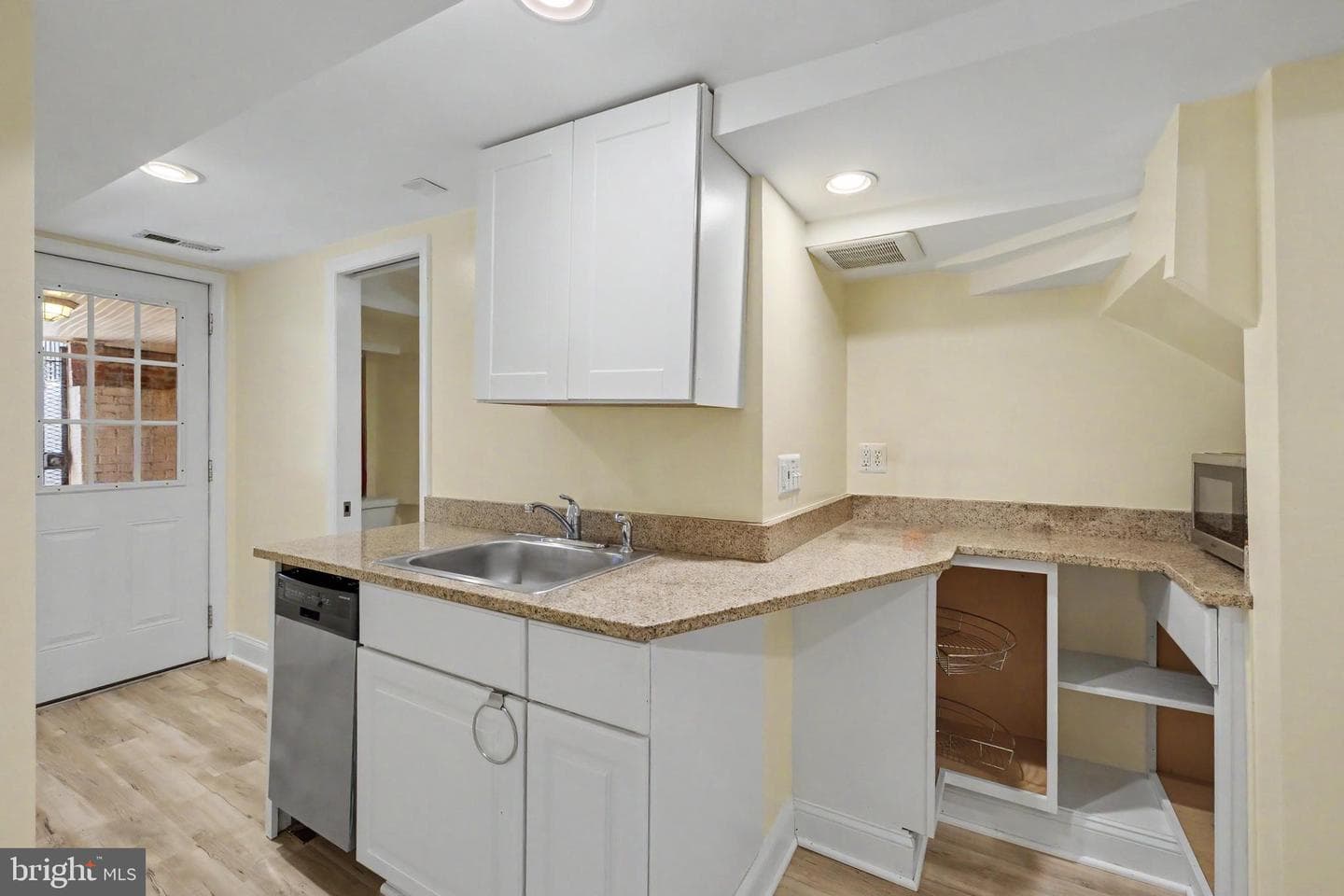 1466 Ogden Street NW photo 32