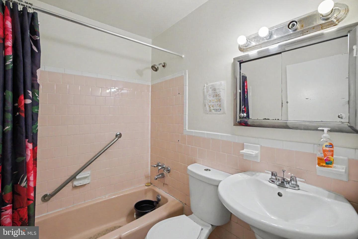 2213 Evarts Street NE photo 18