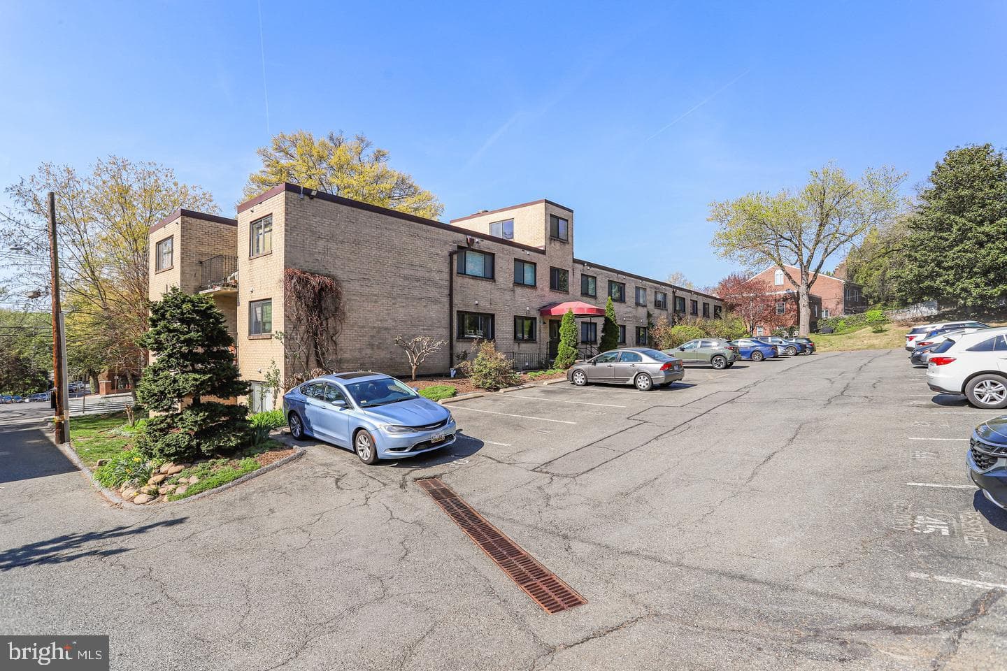 4555 Macarthur Boulevard NW #103 photo 19