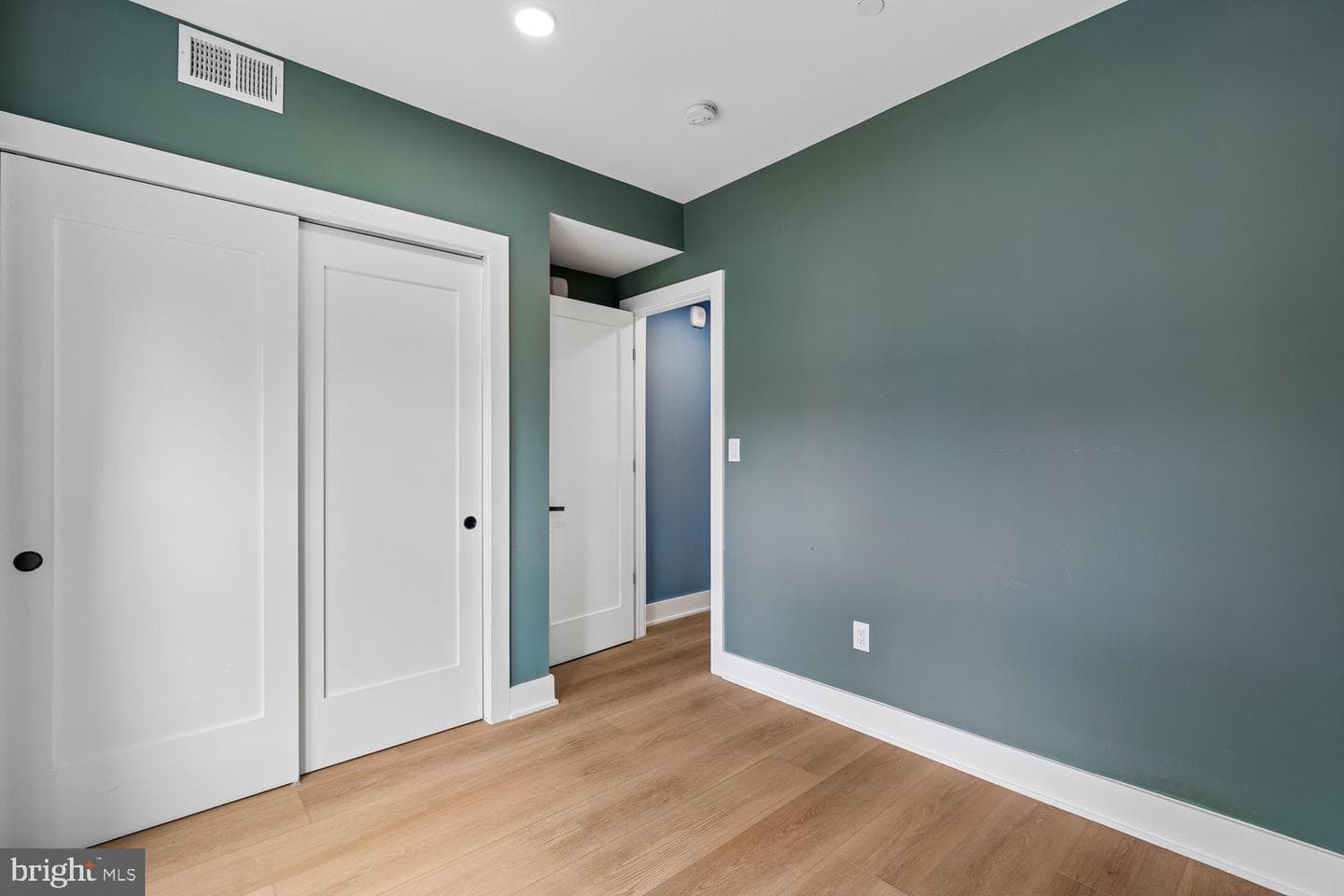 1372 NE Bryant Street NE #4 photo 30