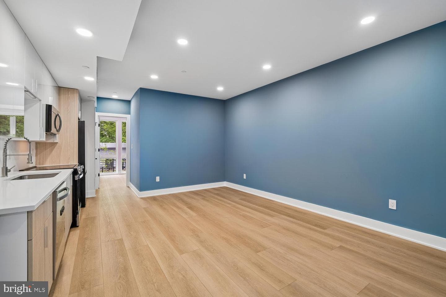 1372 NE Bryant Street NE #4 photo 4