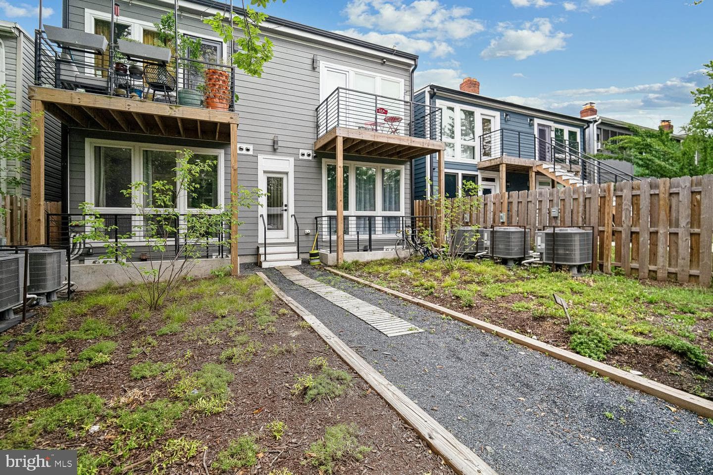 1372 NE Bryant Street NE #4 photo 40