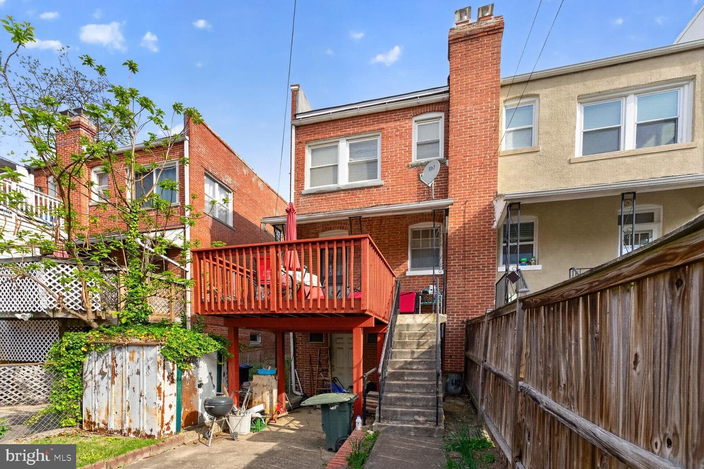 610 Tewkesbury Place NW photo 15