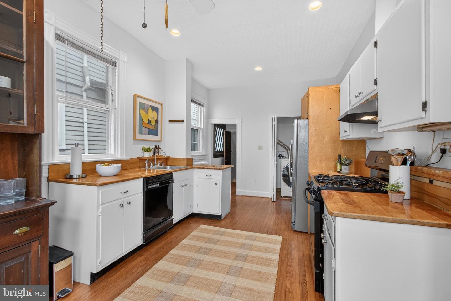 1870 Newton Street NW photo 23