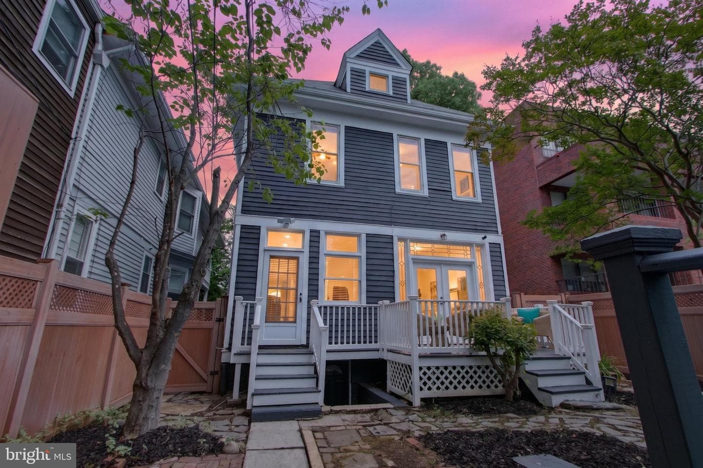 1870 Newton Street NW photo 55