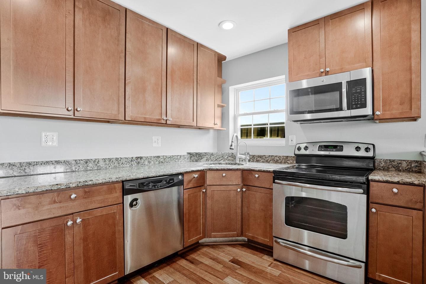 911 Kennedy Street NW #11 photo 3