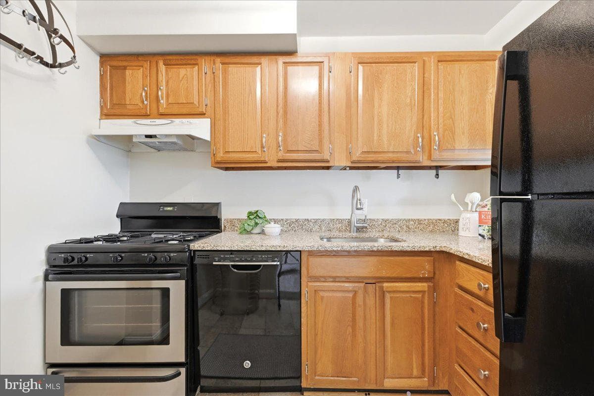 1330 New Hampshire Avenue NW #905 photo 16