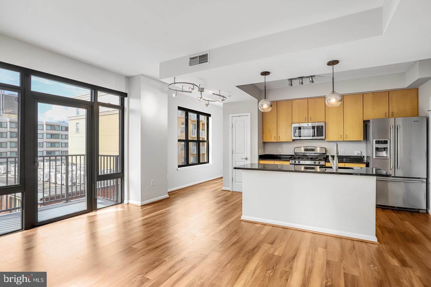 1001 L Street NW #811 photo 14