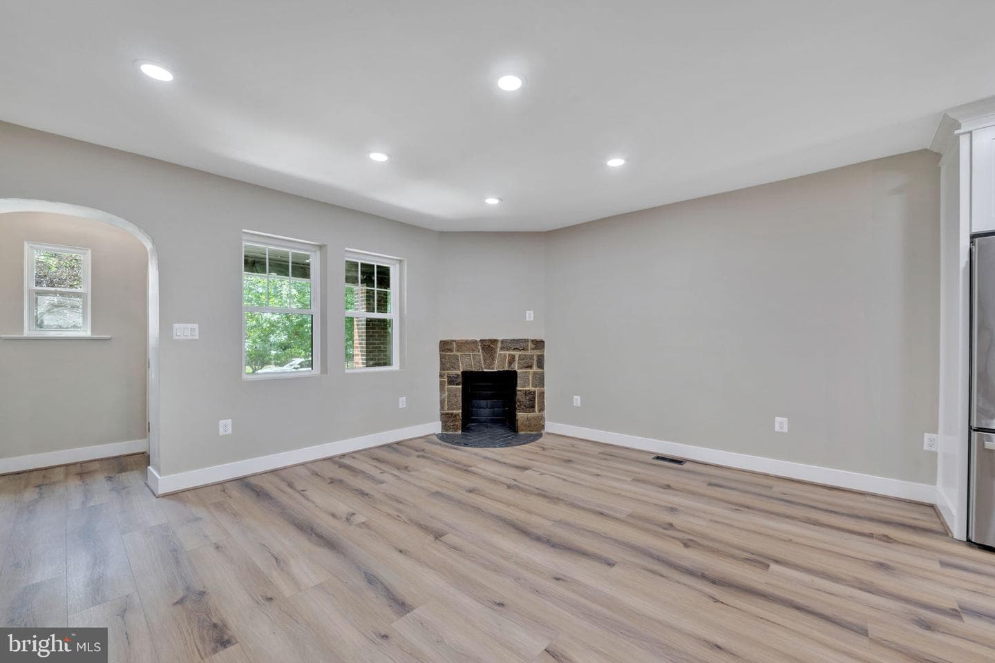 217 Jefferson Street NW photo 4