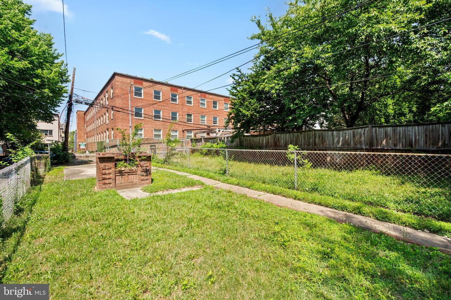 1928 2nd Street NW photo 21