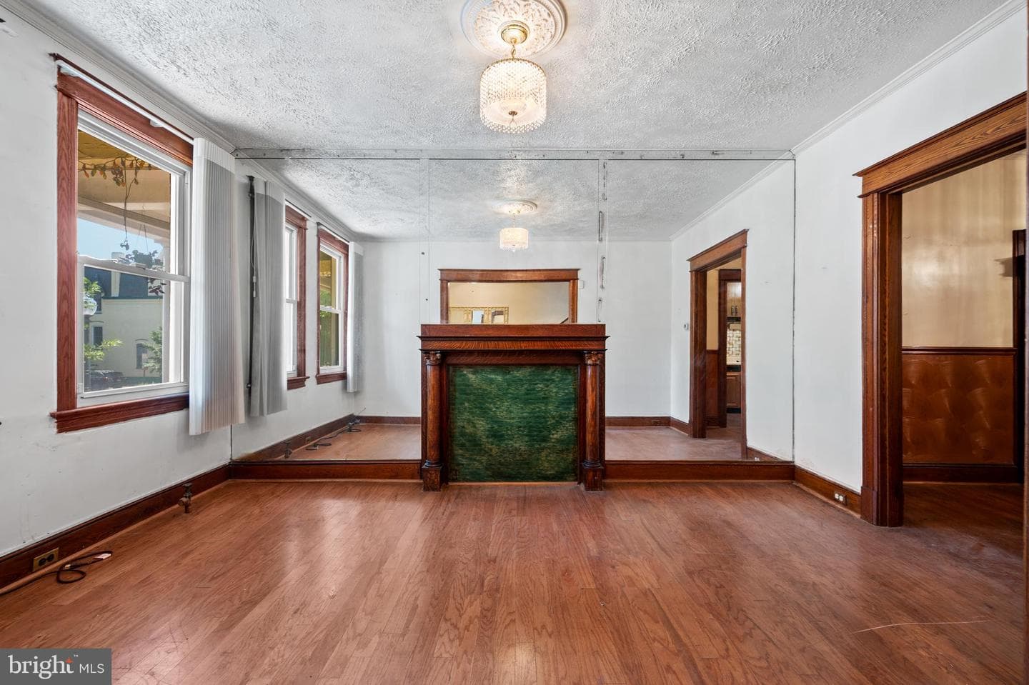 1928 2nd Street NW photo 3