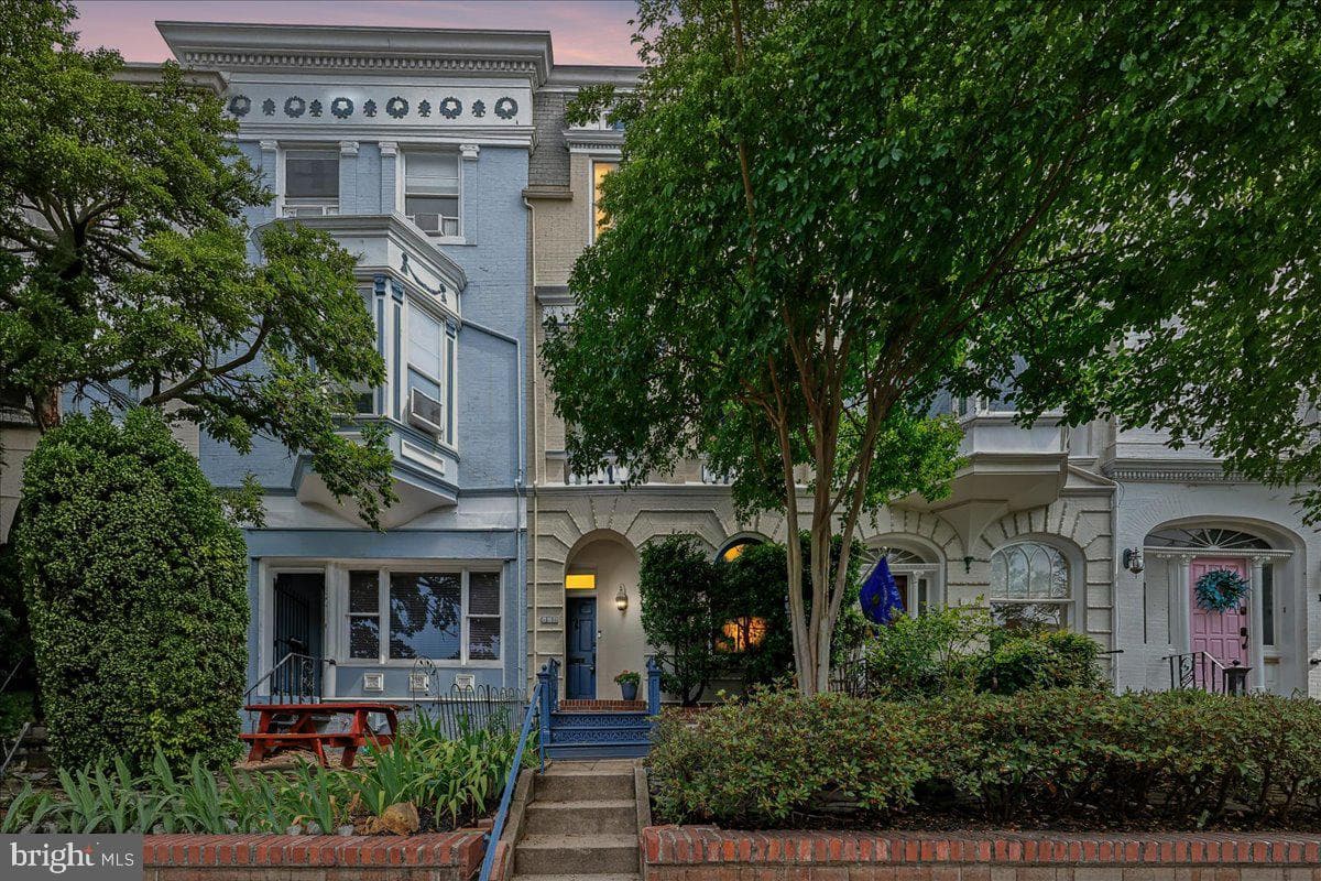 126 E Street SE photo 38