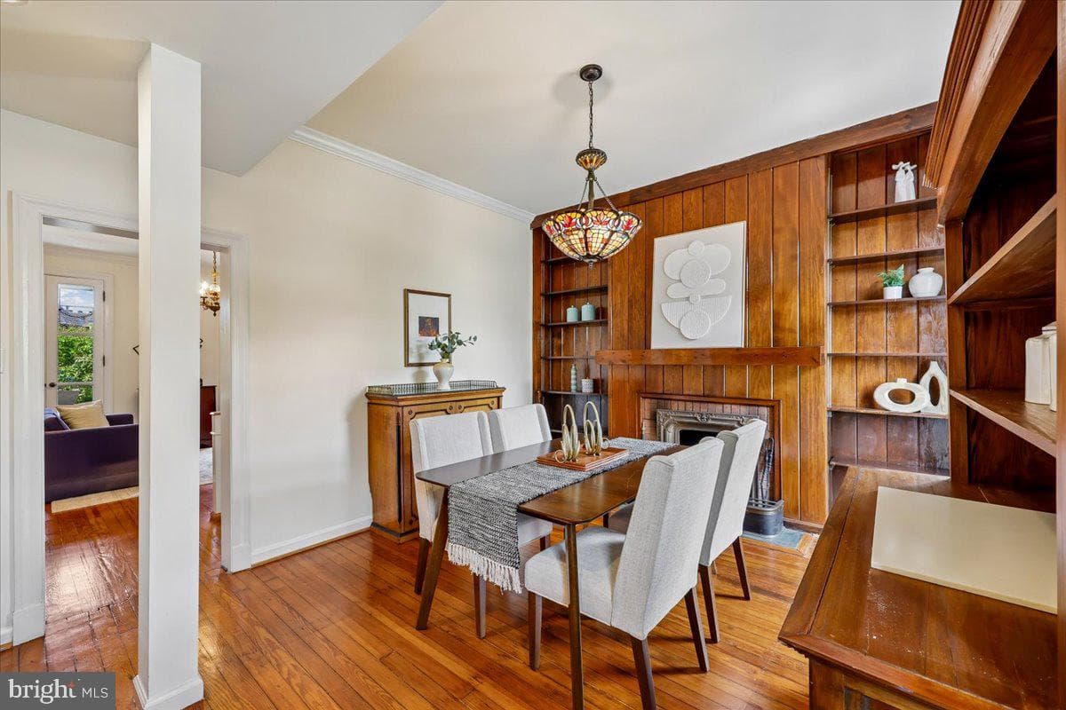126 E Street SE photo 4
