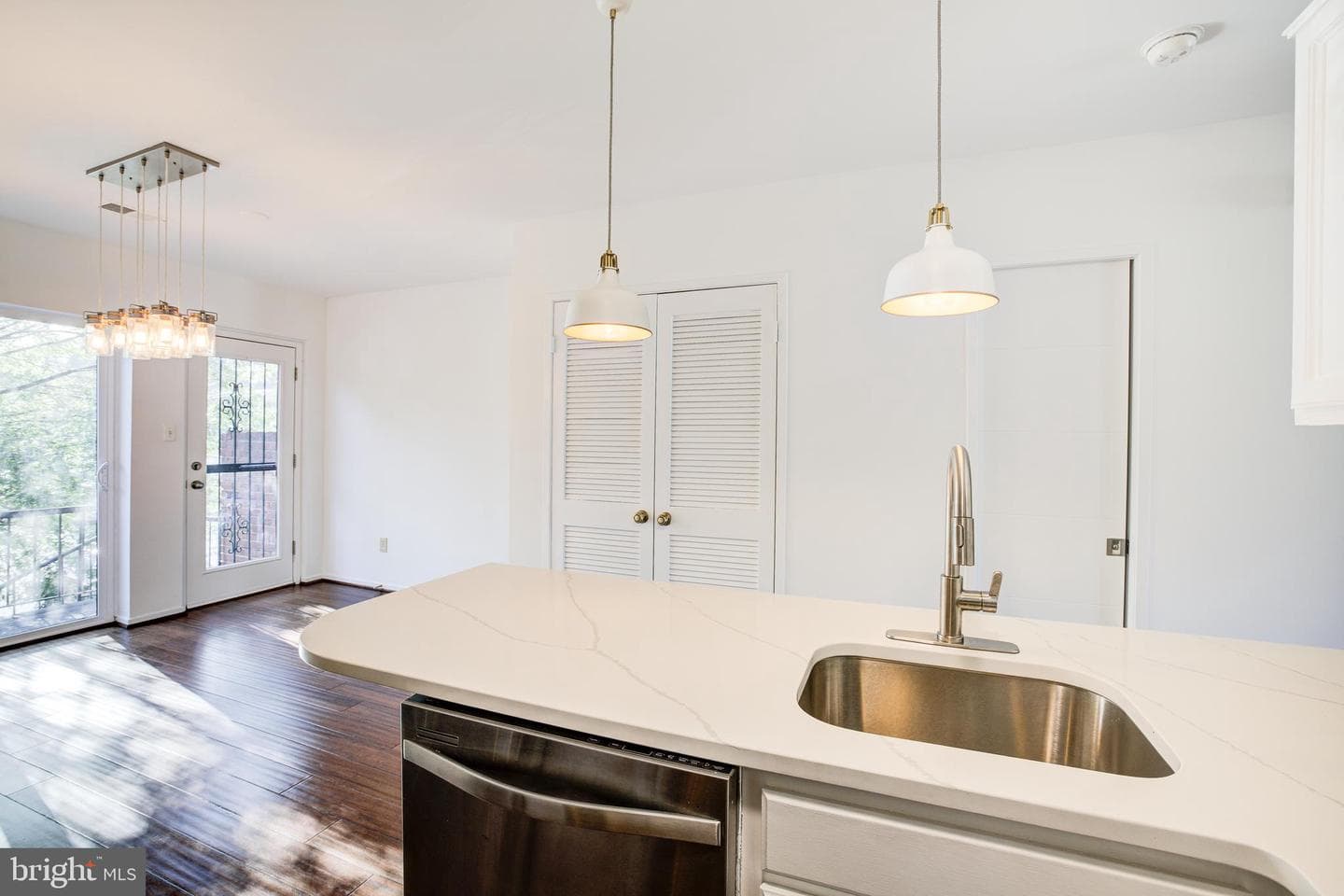 1827 Channing Street NE #1827 photo 8