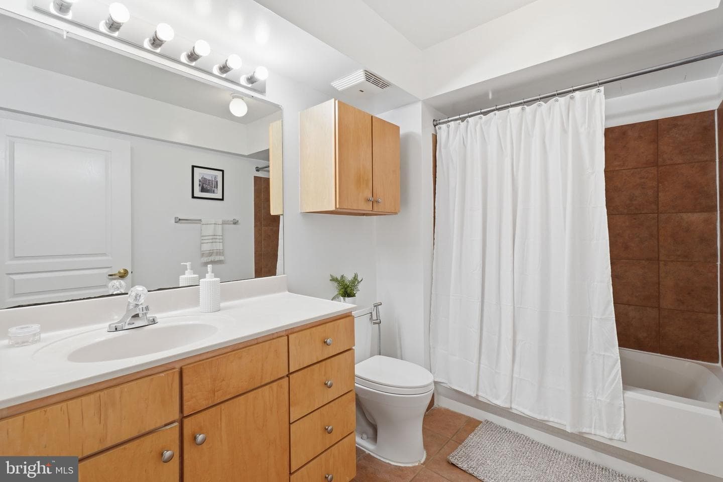 631 D Street NW #435 photo 13