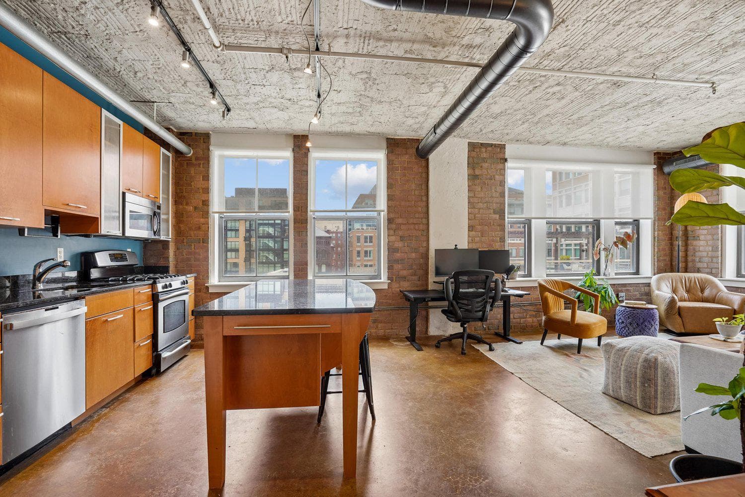 916 G Street NW #604 photo 6