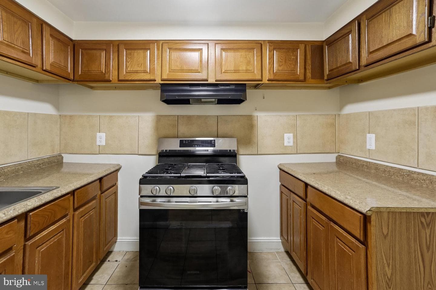 1408 Newton Street NW photo 25