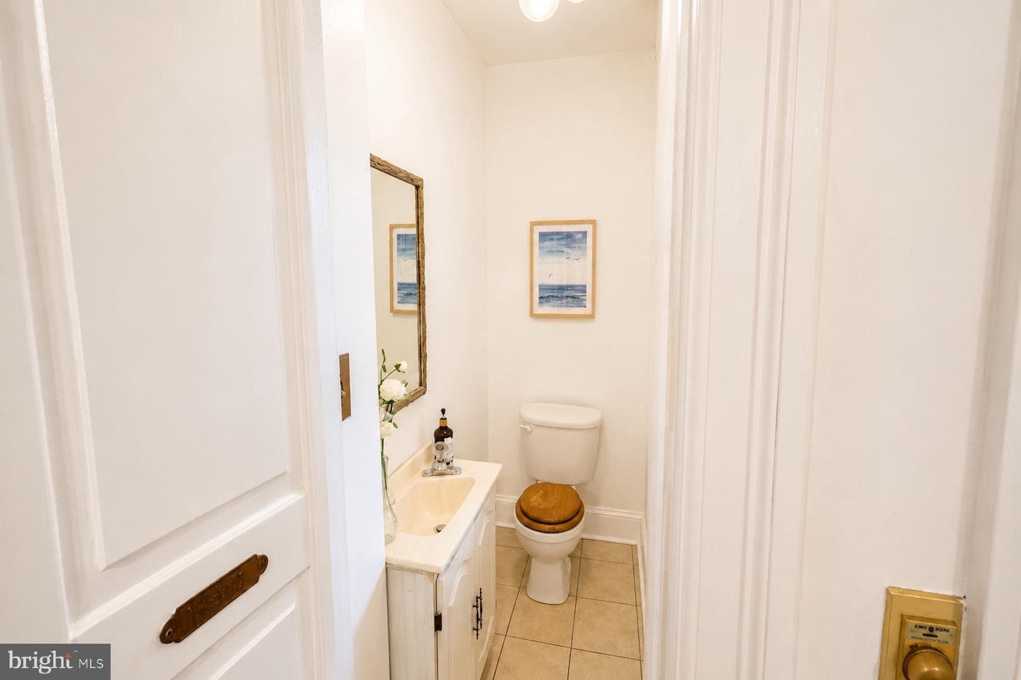 1126 I Street NE photo 16