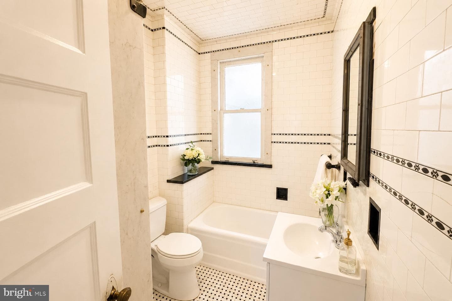 1126 I Street NE photo 21