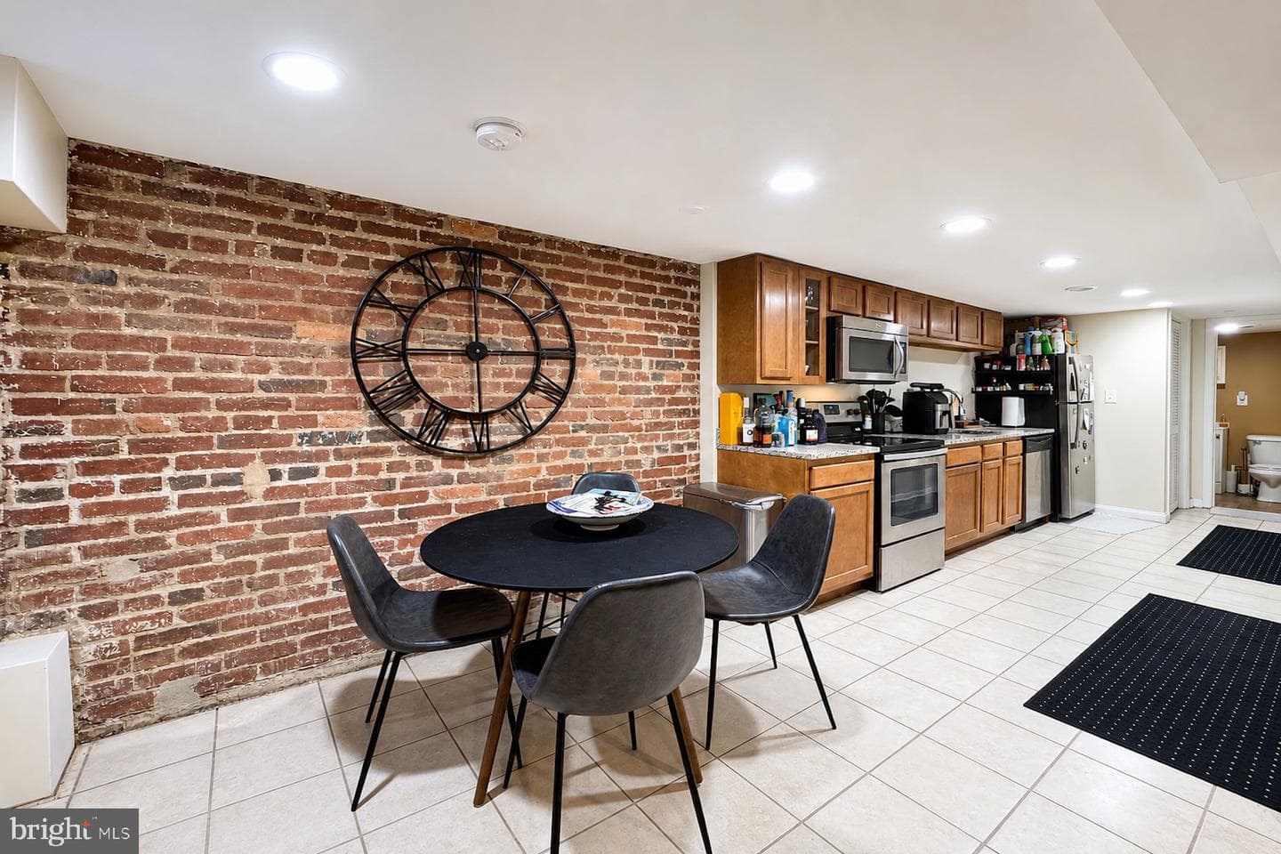 1126 I Street NE photo 37