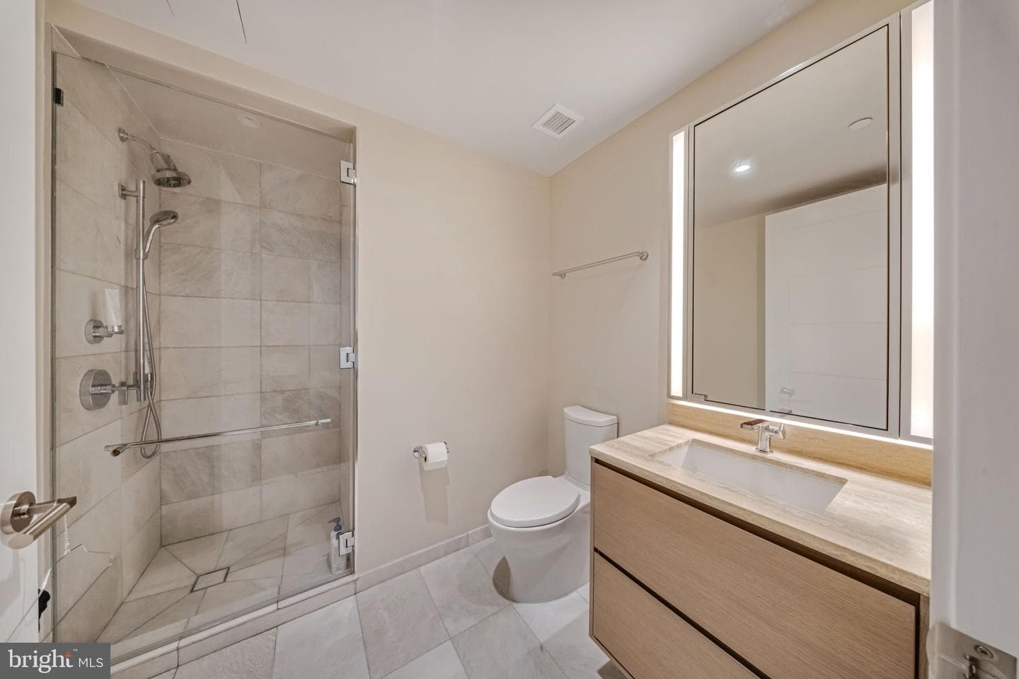 601 Wharf Street SW #213 photo 11