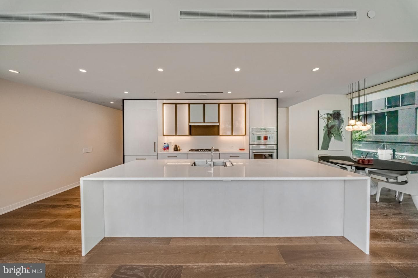 601 Wharf Street SW #213 photo 6